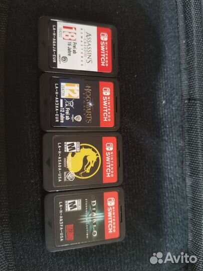 Чехол-сумка c играми для приставки Nintendo Switch