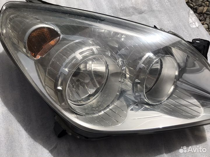 Opel astra h фара правая