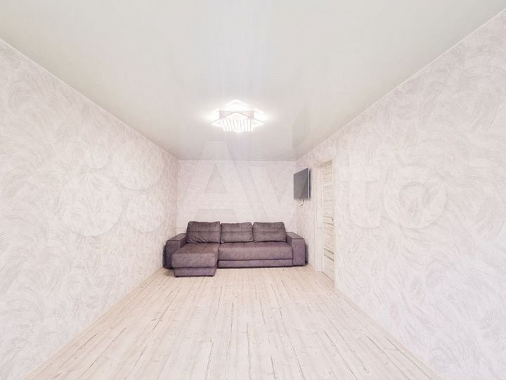 2-к. квартира, 42 м², 1/5 эт.