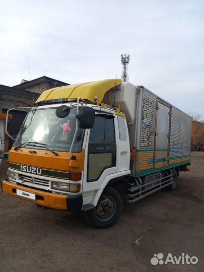 Isuzu Forward (F-Series), 1992