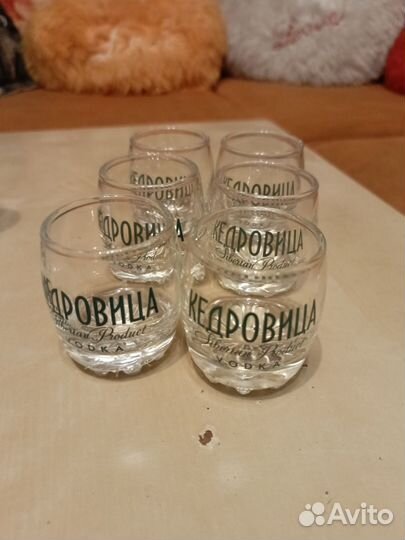 Пивные бокалы, кружки, стопки