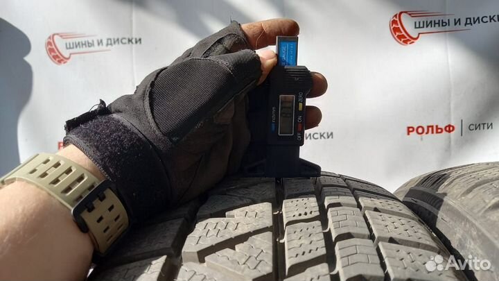 Kumho WinterCraft WS71 225/60 R18 104H