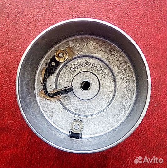 Шпуля от Спиннинга Daiwa Regal 2500-5iA