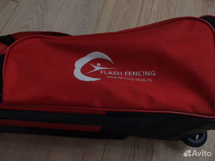 Сумка для фехтования на колесах