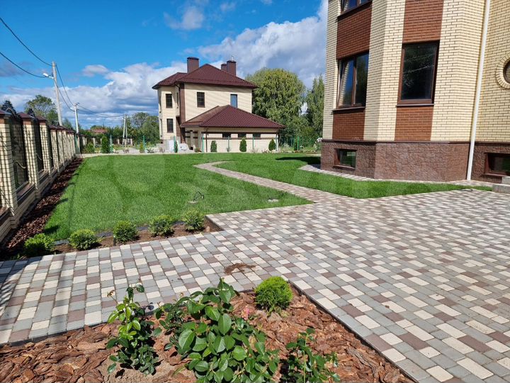 Дом 385 м² на участке 20 сот.