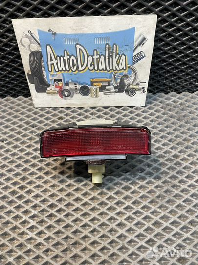 Дополнительный стоп сигнал Nissan Primera P12