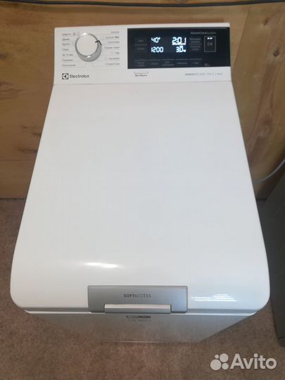 Стиральная машина Electrolux 6 кг