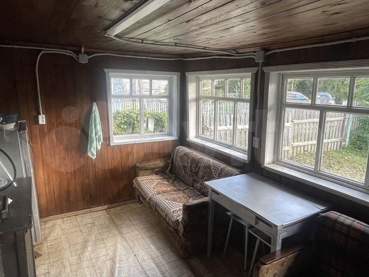 Дом 50 м² на участке 5 сот.