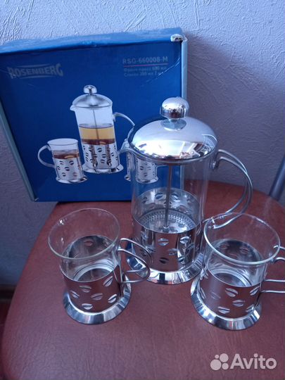 Продается френч-пресс и стаканы в подстаканниках