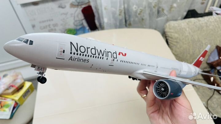 Модель самолета Boeing 777-300 а/к «Nordwind”