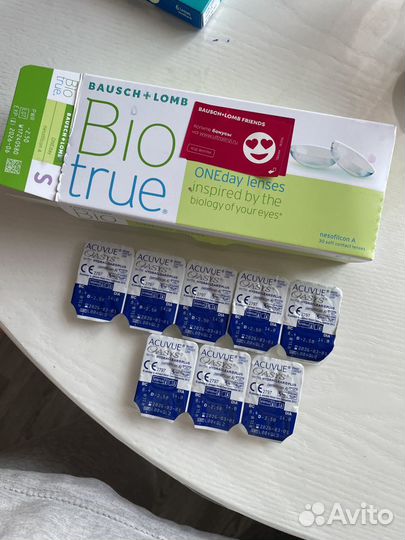 Продам контактные линзы