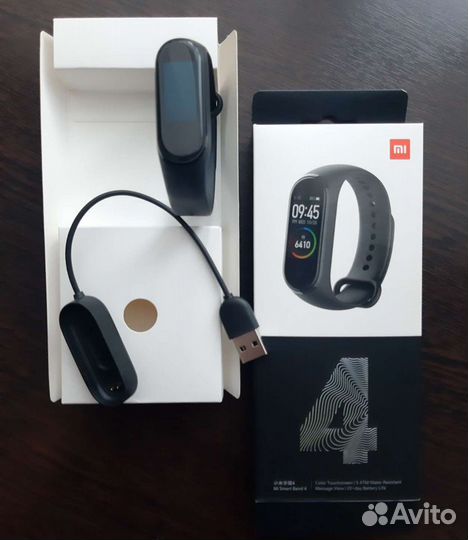 Фитнес тренер xiaomi mi band 4
