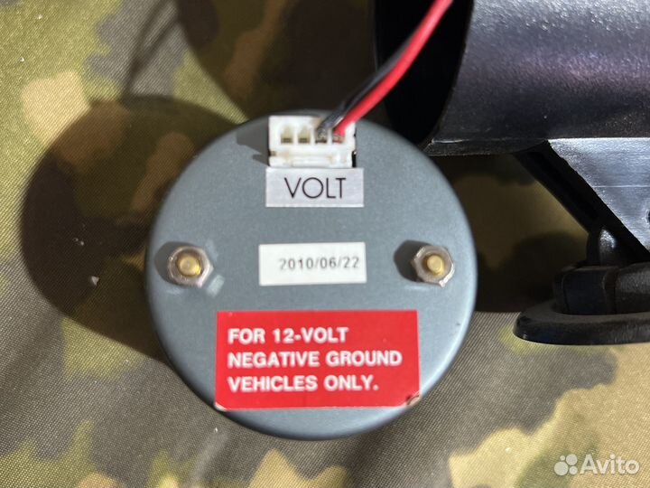 Прибор auto gauge вольтметр