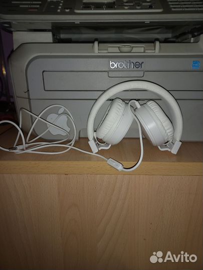 Проводные наушники Bron