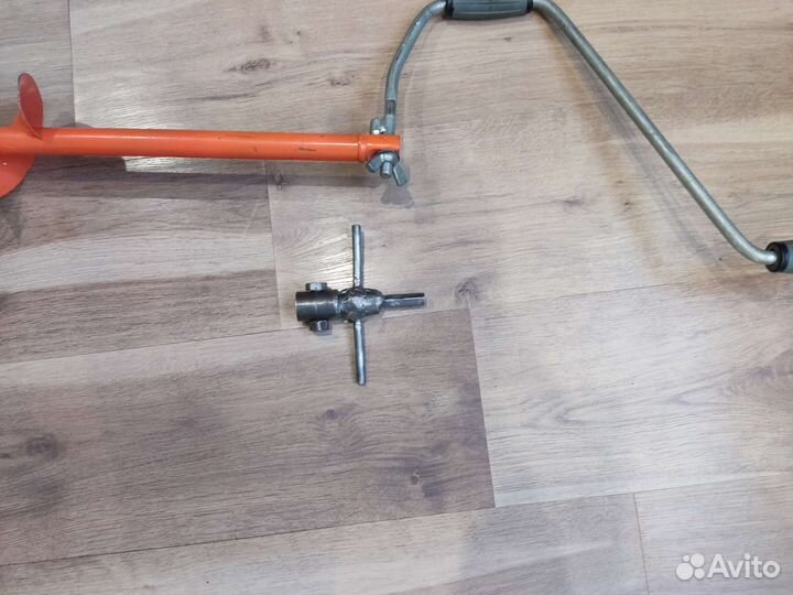 Ледобур 135 бу