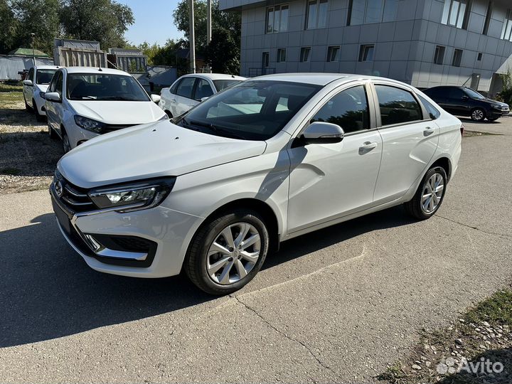 LADA Vesta 1.6 МТ, 2023, 6 км