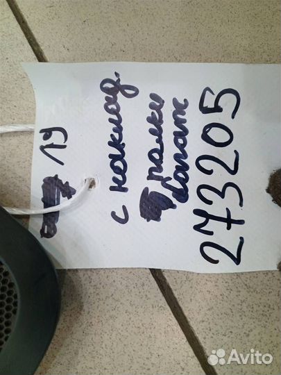 Решетка динамика на заднюю полку Mitsubishi Lance