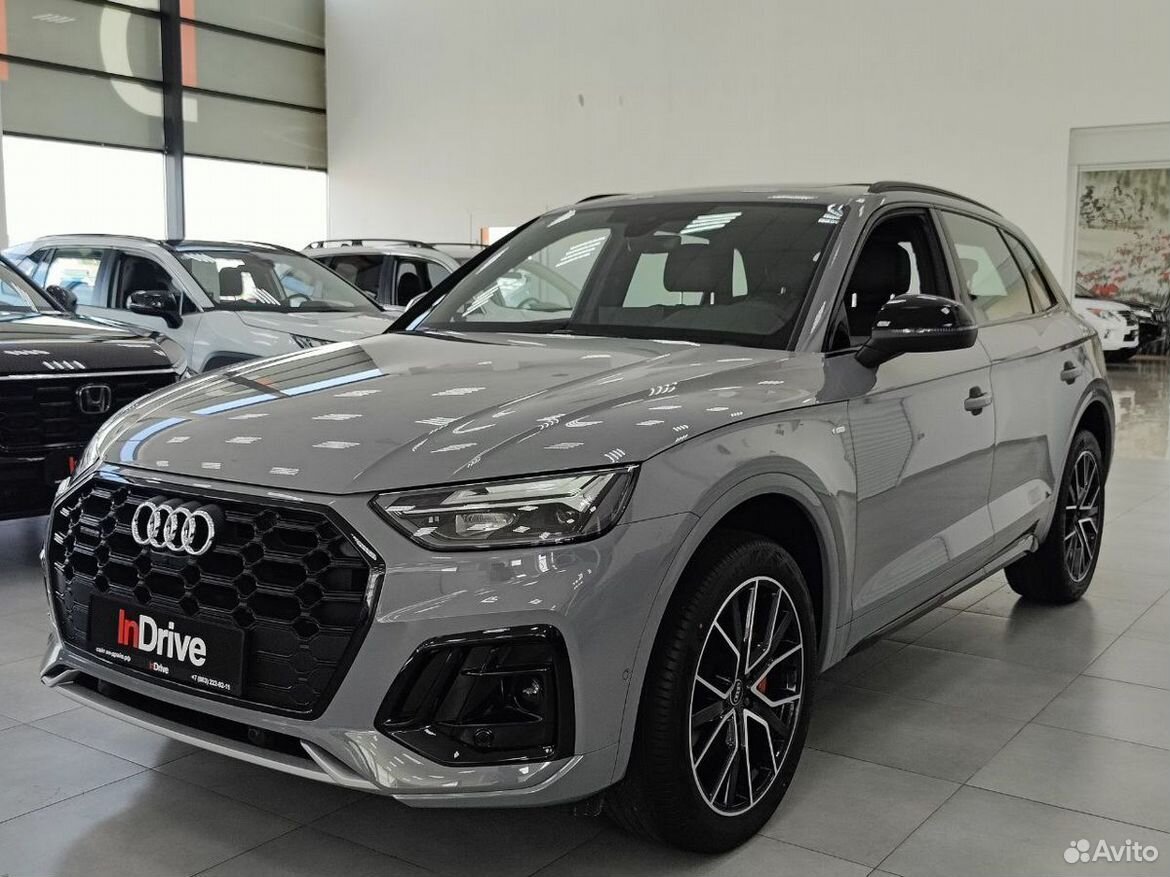 Audi Q5L 2.0 AMT, 2026