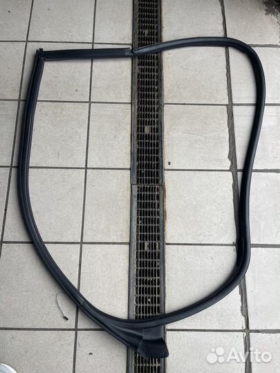 Уплотнитель двери bmw e46