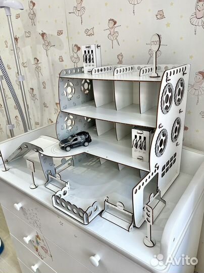 Парковка гараж для машинок