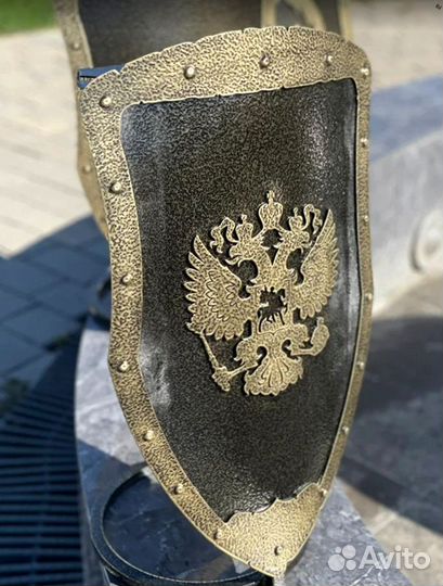 Подставка под шампуры Щит