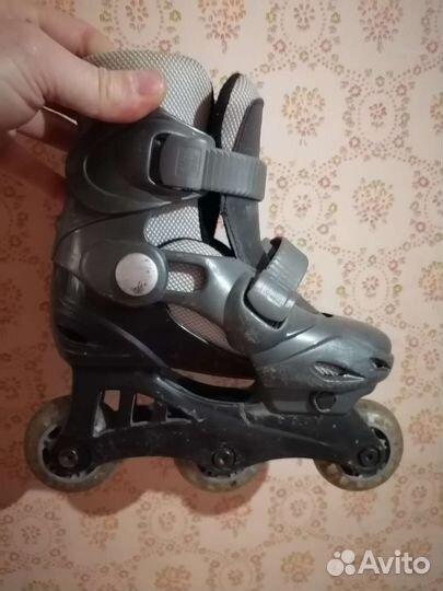 Роликовые коньки