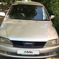 Toyota Carina 1.5 MT, 2001, битый, 460 000 км, с пробегом, цена 300 000 руб.