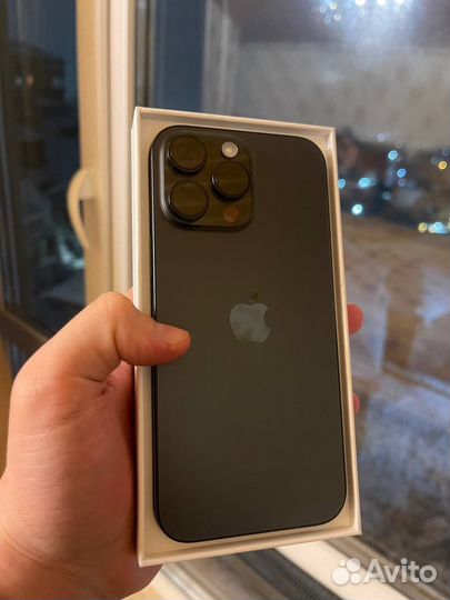 iPhone 16 Pro Max, 256 ГБ