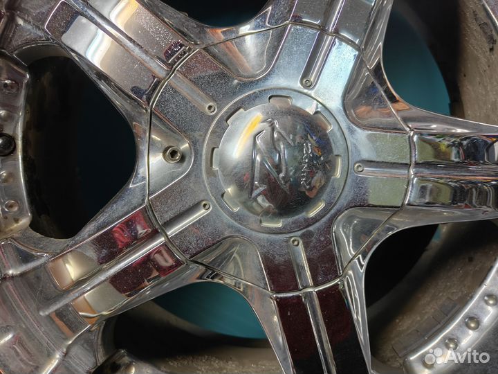 Диски Zinik r18 хромированные