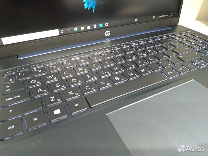 Ультрабук HP 2022 года