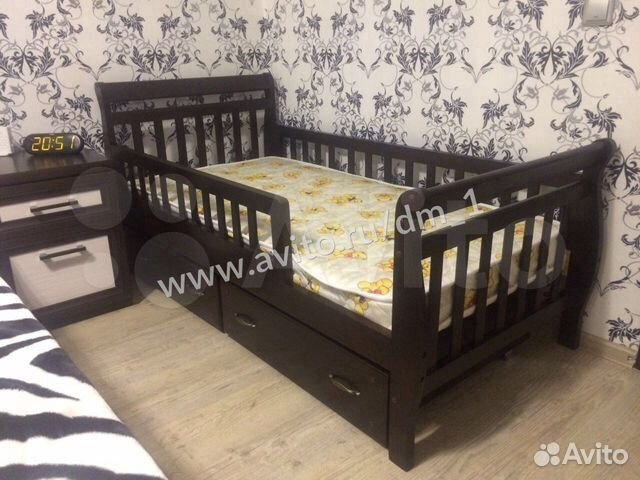 Детская кровать из массива