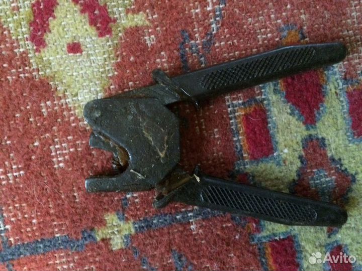 Пломбиратор для свинцовых пломб