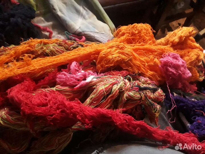 Мешок ниток для рукоделия