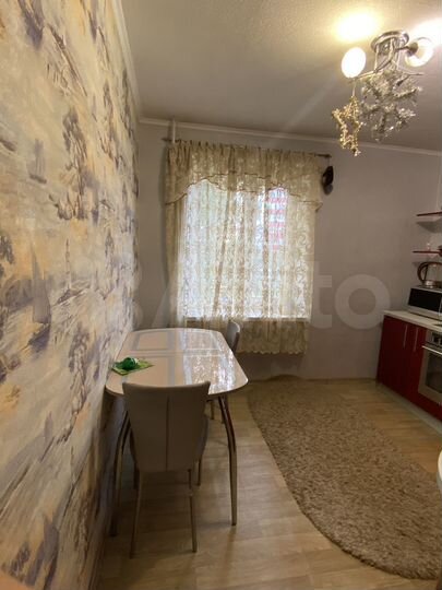 2-к. квартира, 65 м², 2/5 эт.