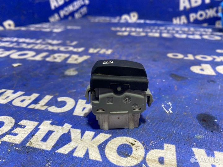 Кнопка блокировки стеклоподъёмника Renault Duster