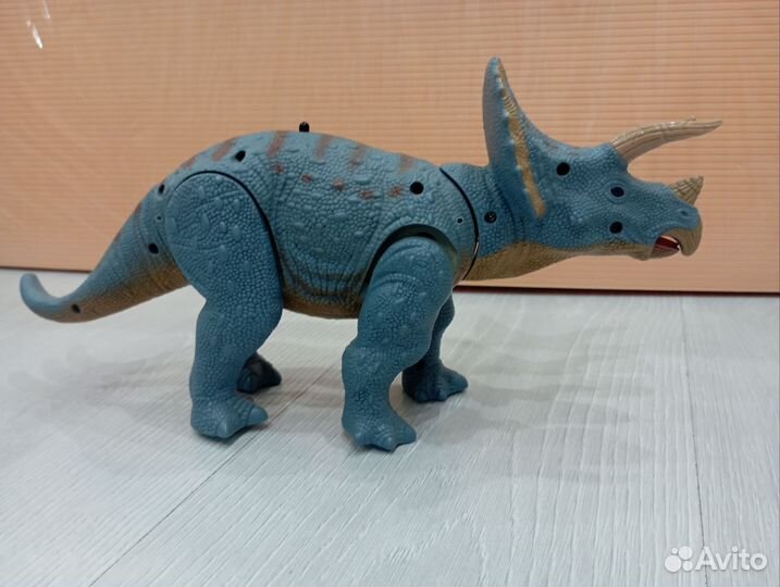 Динозавры jurassic world