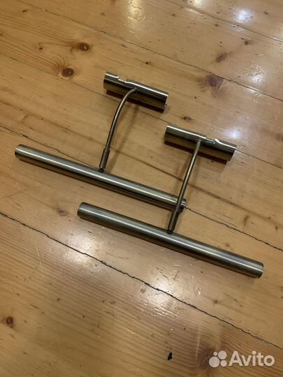 Светильник-бра направленного света