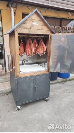 Коптильный шкаф. Коптильня