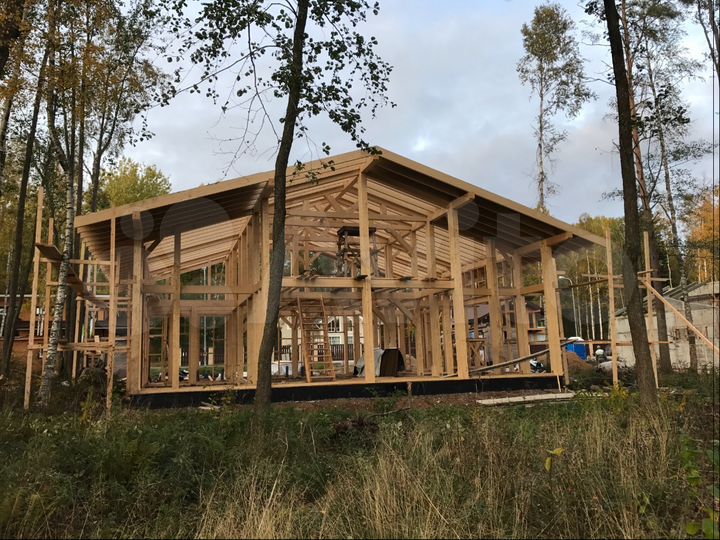 Коттедж 396 м² на участке 27 сот.