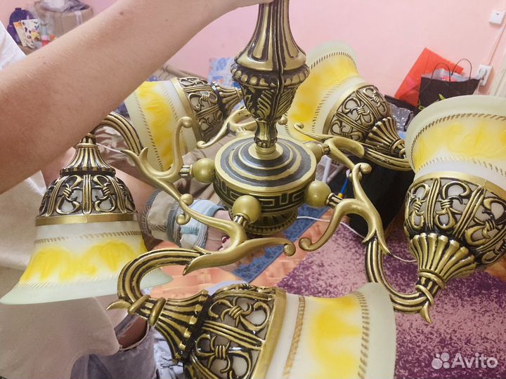 Люстра чугунная