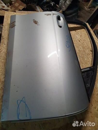 Дверь передняя правая Mercedes-Benz C-Class