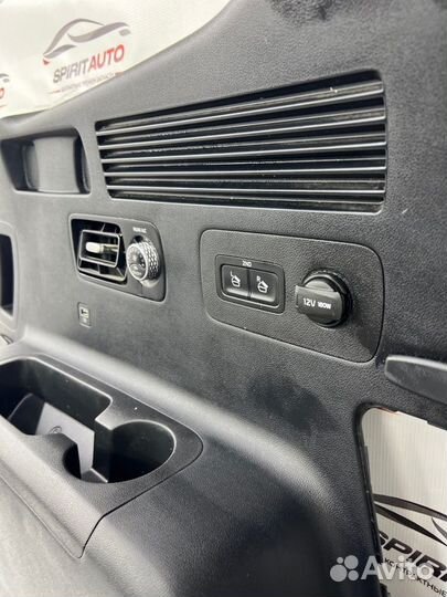 Обшивка багажника правая Kia Sorento 4 D4HE диз