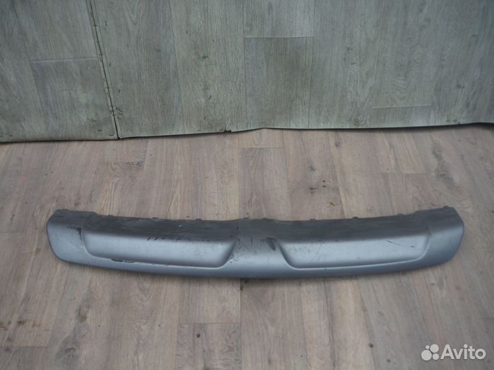 Накладка переднего бампера hyundai Santa Fe 2017