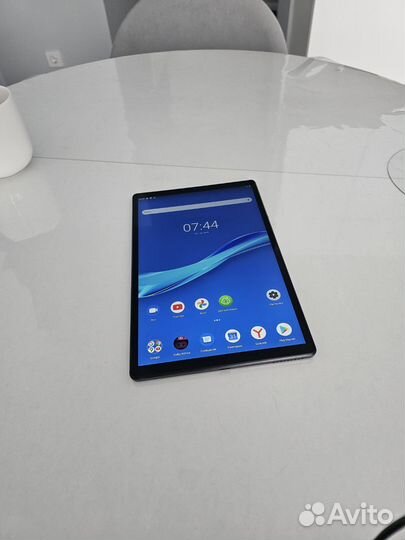 Lenovo tab m10 fhd plus