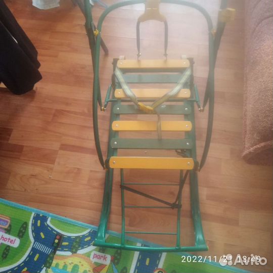 Детские санки с колесами