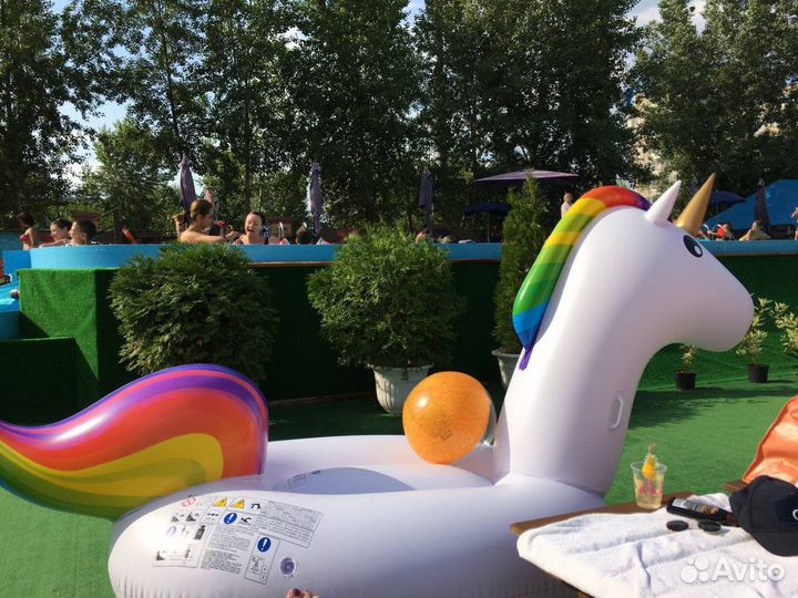 Надувной единорог