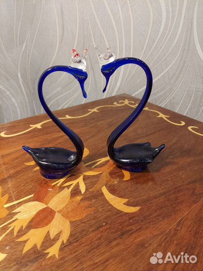 Статуэтка лебедь