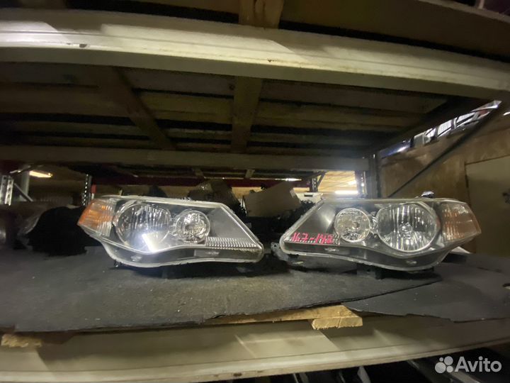 Фара Mitsubishi Outlander Xl