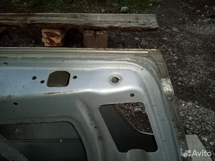 Крышка багажника mercedes w210