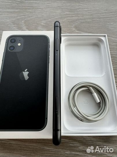 iPhone 11, 64 ГБ
